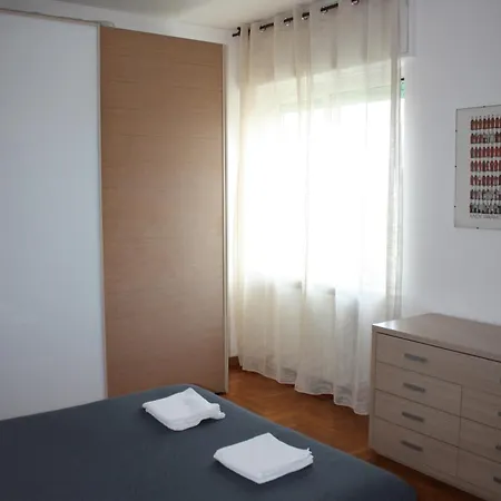Elegante Appartamento Trilocale Milan Exterior photo
