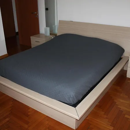 Elegante Appartamento Trilocale Milan Exterior photo